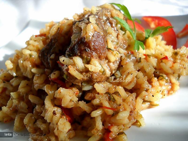 Imagine Reteta culinara Pilaf de Orez cu Carnita de Mistret | 2review.ro