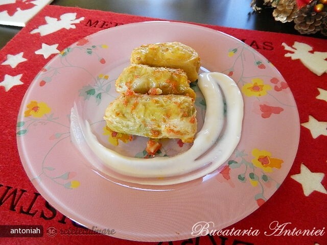 Imagine Reteta culinara Sarmalute din carne de curcan | 2review.ro