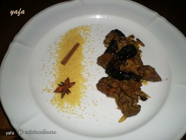 Imagine Reteta culinara Tajina de Miel cu Prune si Amande | 2review.ro