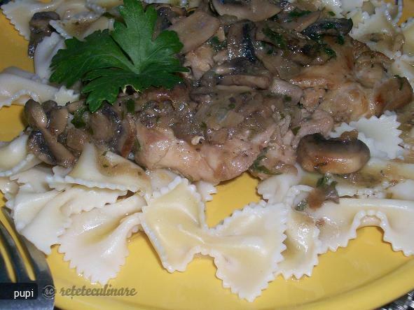 Imagine Reteta culinara Pui cu Ciuperci si Vin Marsala | 2review.ro
