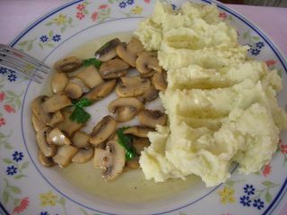 Imagine Reteta culinara Ciuperci Inabusite in Unt | 2review.ro