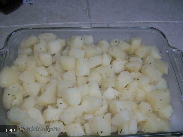 Imagine Reteta culinara Cartofi cu Usturoi si Rosmarin | 2review.ro