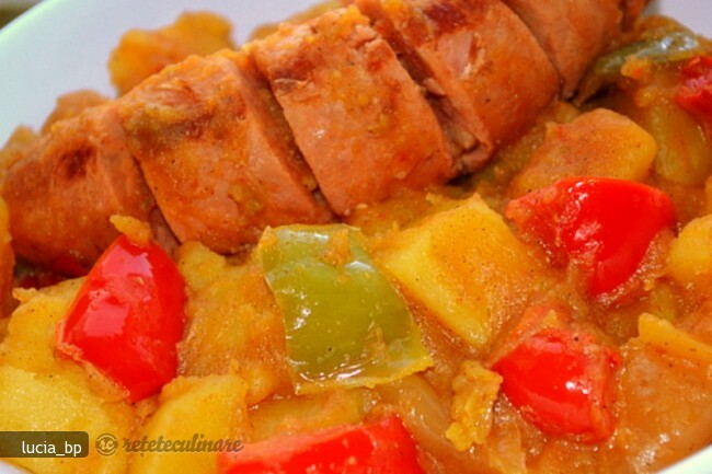 Imagine Reteta culinara Carnati cu Ardei si Cartofi | 2review.ro