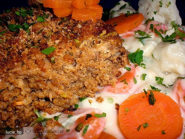 Imagine Reteta culinara Paine din Carne cu Garnitura de Legume | 2review.ro