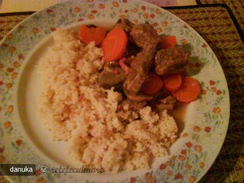 Imagine Reteta culinara Boeuf Bourguignon (fara Vin) | 2review.ro