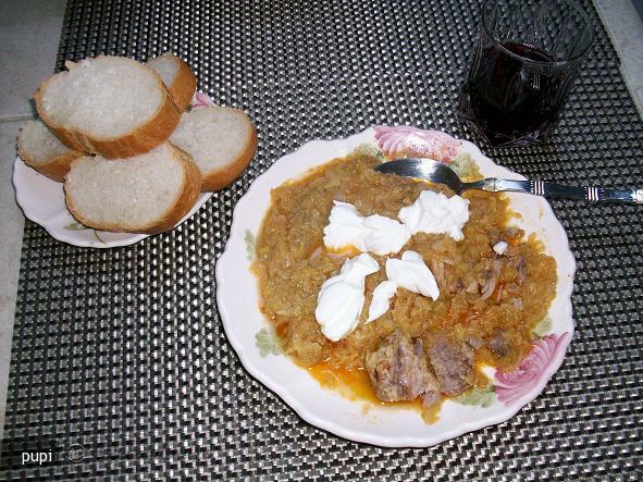 Imagine Reteta culinara Varza cu carne | 2review.ro