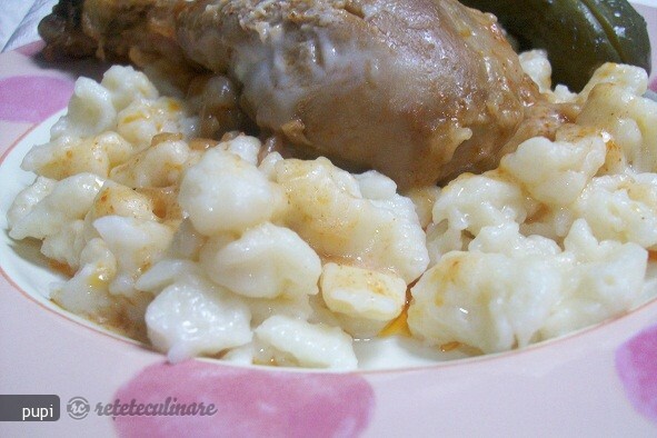 Imagine Reteta culinara Nokedli (Galuscute de Faina si Iaurt) | 2review.ro