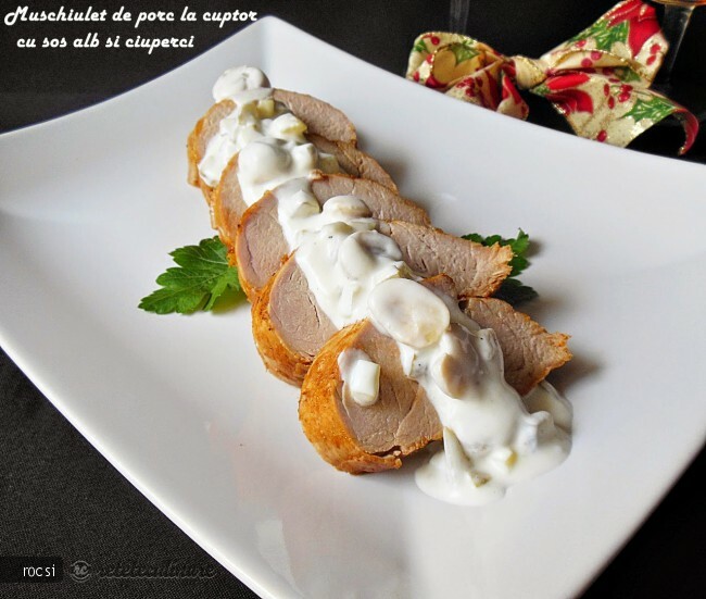 Imagine Reteta culinara Muschiulet de porc la cuptor cu sos alb si ciuperci | 2review.ro