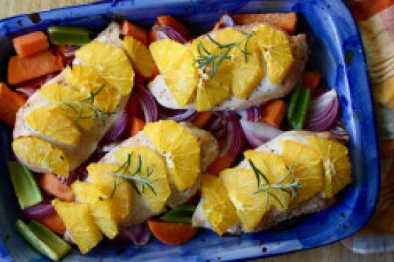 Imagine Reteta culinara Pui la cuptor cu Morcovi, Portocale, Cartofi Dulci | 2review.ro