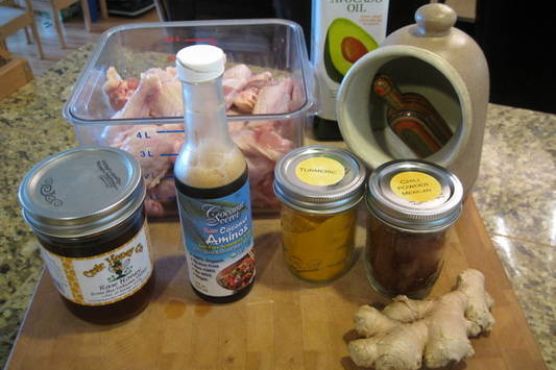 Imagine Reteta culinara Miere Turmeric Aripi + Copil #2 | 2review.ro