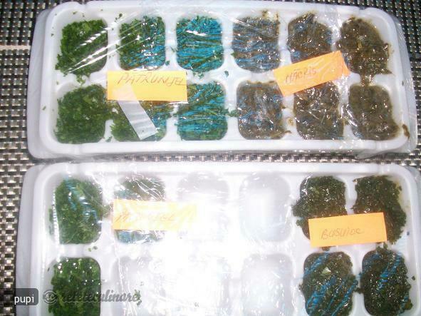 Imagine Reteta culinara Patrunjel, Busuioc si Macris Pentru Iarna (la Congelator) | 2review.ro