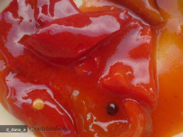 Imagine Reteta culinara Ardei Gogosar in Sos Pentru Iarna | 2review.ro