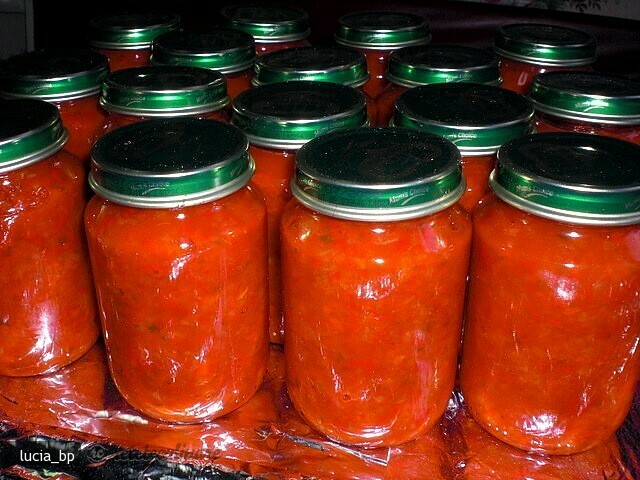 Imagine Reteta culinara Pasta de Gogosari si Ardei Kapia, Rosii | 2review.ro