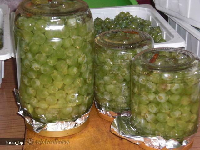 Imagine Reteta culinara Struguri Marinati - Murati, in Sos Dulce - Acrisor | 2review.ro