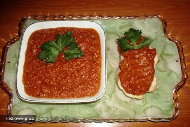 Imagine Reteta culinara Zacusca de Vinete cu Ardei | 2review.ro