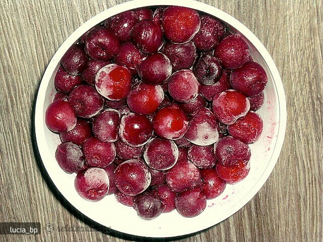 Imagine Reteta culinara Visine Congelate | 2review.ro