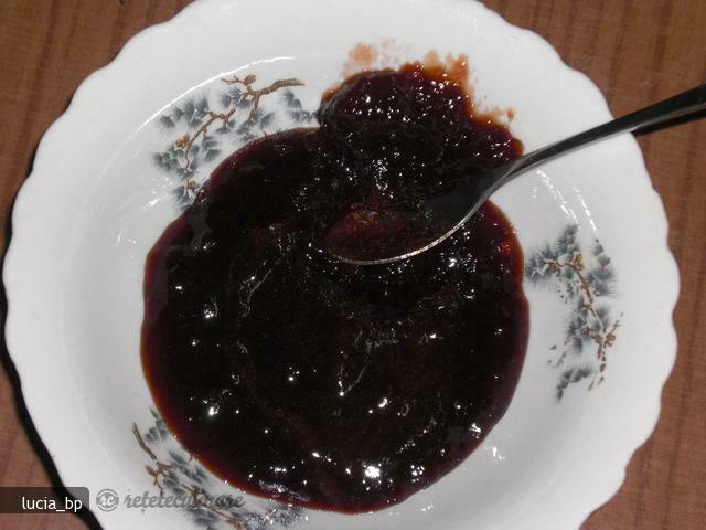 Imagine Reteta culinara Gem-pasta de Prune Grase, Rosii | 2review.ro
