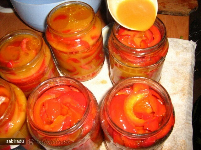 Imagine Reteta culinara Gogosari in Sos de Mustar | 2review.ro