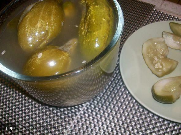 Imagine Reteta culinara Castraveti Murati la Soare | 2review.ro