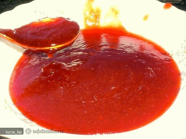 Imagine Reteta culinara Pasta din Prune Japoneze | 2review.ro