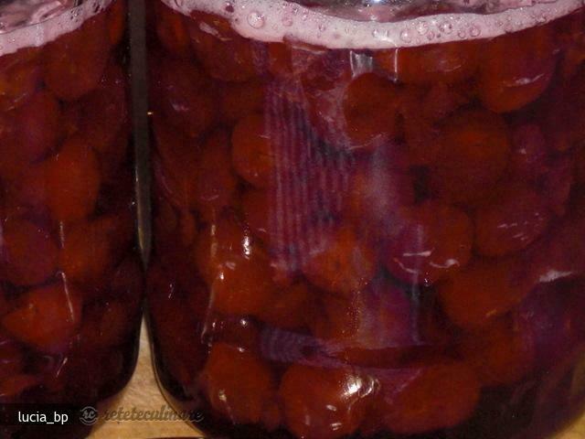 Imagine Reteta culinara Compot de Cirese cu Coniac | 2review.ro