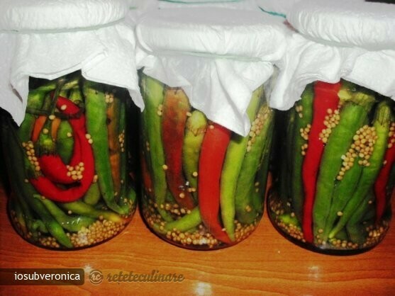 Imagine Reteta culinara Ardei Iuti in Otet | 2review.ro