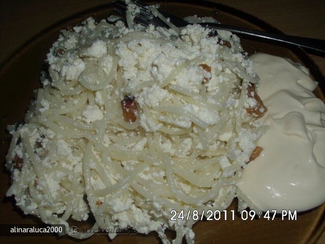 Imagine Reteta culinara Paste cu Branza de Vaci | 2review.ro