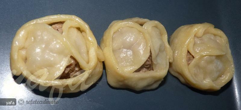 Imagine Reteta culinara Manti | 2review.ro