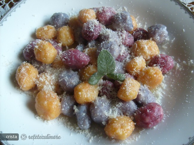 Imagine Reteta culinara Gnocchi Colorati - de Carnaval (Fara Cartofi) | 2review.ro