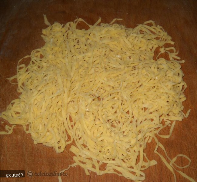 Imagine Reteta culinara Taitei de casa | 2review.ro