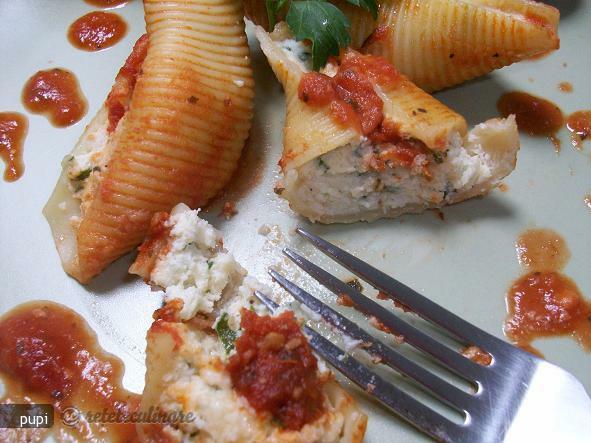 Imagine Reteta culinara Paste Scoici Mari ( Stuff Jumbo Shells) | 2review.ro