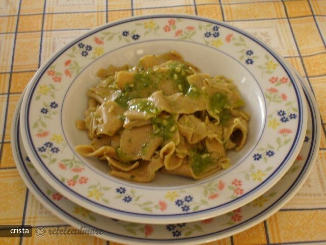 Imagine Reteta culinara Picagge Matte ( Paste ) din Faina de Castane cu Sos Pesto | 2review.ro