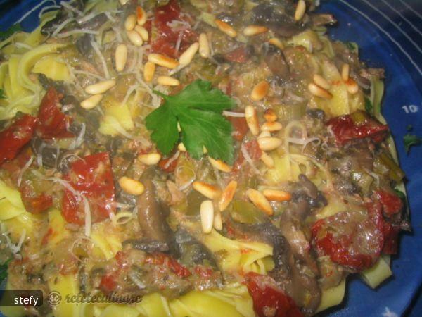 Imagine Reteta culinara Fettuccini All Uovo(paste cu Ou) | 2review.ro