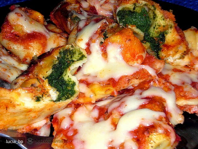 Imagine Reteta culinara Tascute cu Spanac | 2review.ro