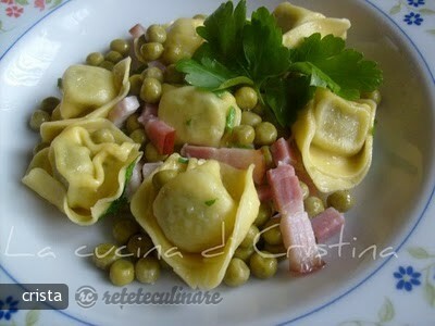 Imagine Reteta culinara Tortellini Ricotta si Spanac cu Mazare | 2review.ro