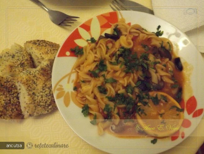 Imagine Reteta culinara Paste fusilli cu sos si masline | 2review.ro