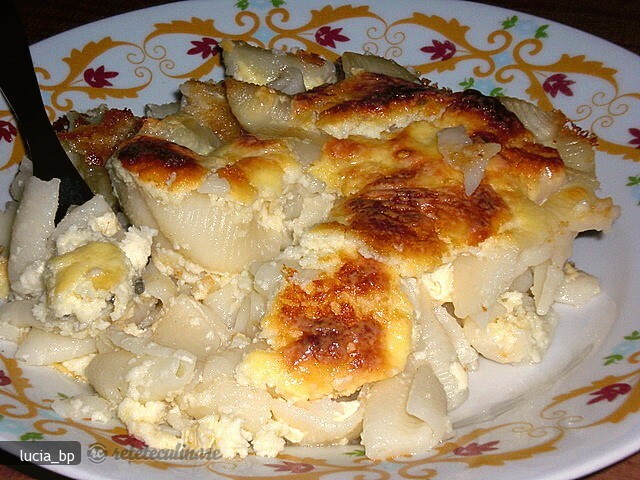 Imagine Reteta culinara Budinca de Macaroane cu Branza si Smantana | 2review.ro