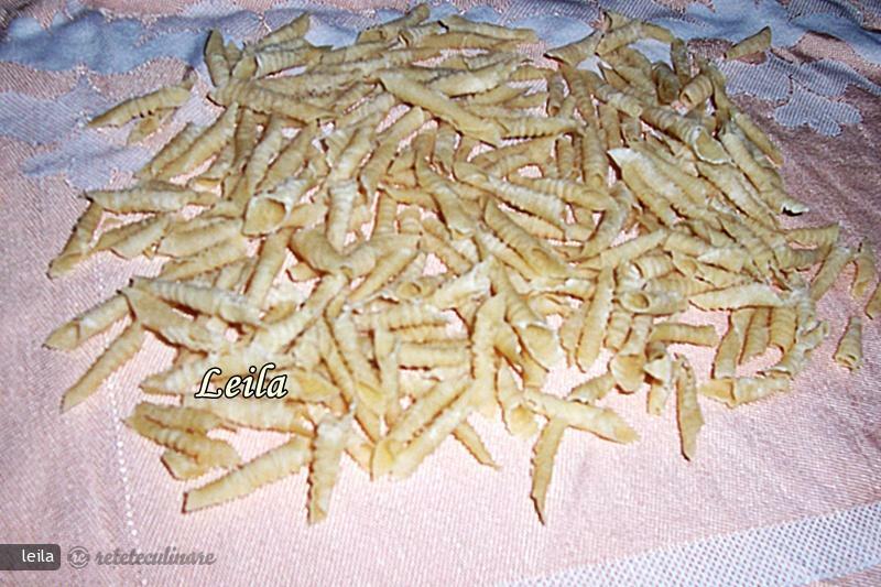 Imagine Reteta culinara Taietei Pentru Supa - Gartene - Urechiuse - Csiga Teszta | 2review.ro