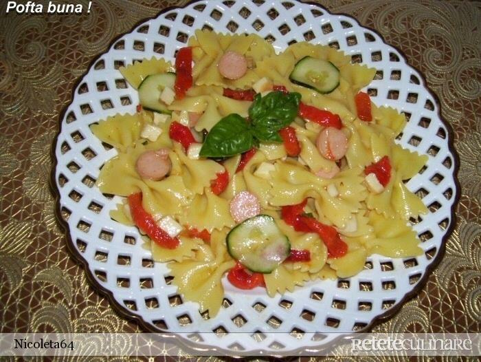 Imagine Reteta culinara Salata cu paste | 2review.ro