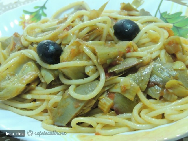 Imagine Reteta culinara Spaghetti cu Anghinare (Spaghetti Con Carciofi) | 2review.ro
