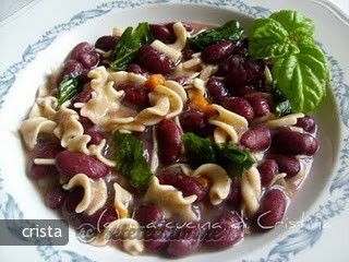 Imagine Reteta culinara Paste cu Fasole si Busuioc | 2review.ro