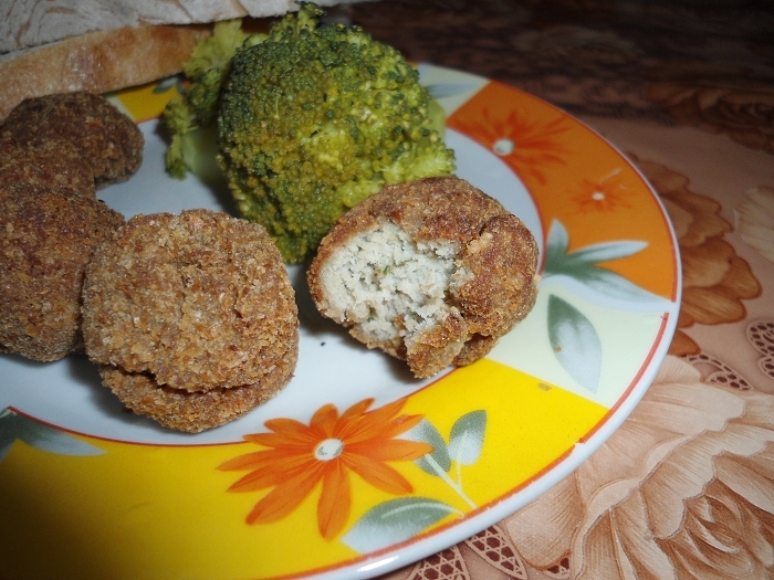 Imagine Reteta culinara Chiftelute de Peste | 2review.ro