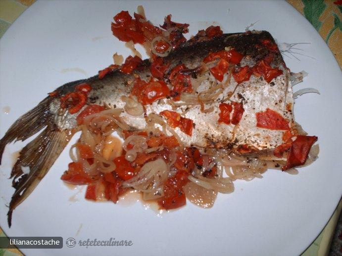 Imagine Reteta culinara Novac cu Rosii la Cuptor | 2review.ro