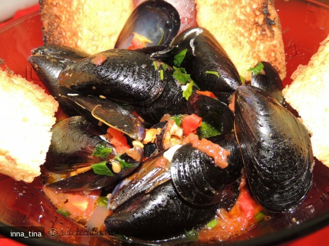 Imagine Reteta culinara Zuppa Di Cozze Alla Napoletana (Supa de Scoici) | 2review.ro