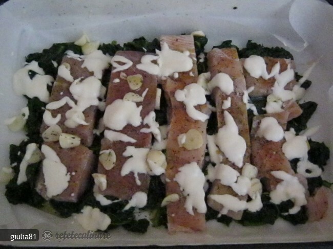 Imagine Reteta culinara Somon pe Pat de Spanac | 2review.ro
