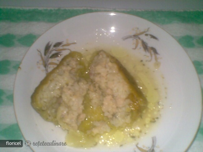 Imagine Reteta culinara Ardei Umpluti cu Pangacius si Orez | 2review.ro