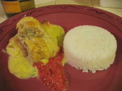 Imagine Reteta culinara Rulouri de peste cu sos de vin si sofran | 2review.ro