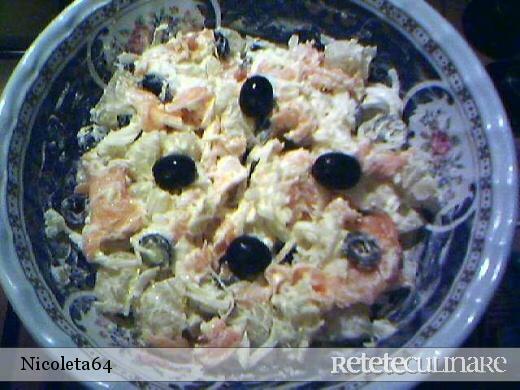 Imagine Reteta culinara Salata de somon afumat | 2review.ro