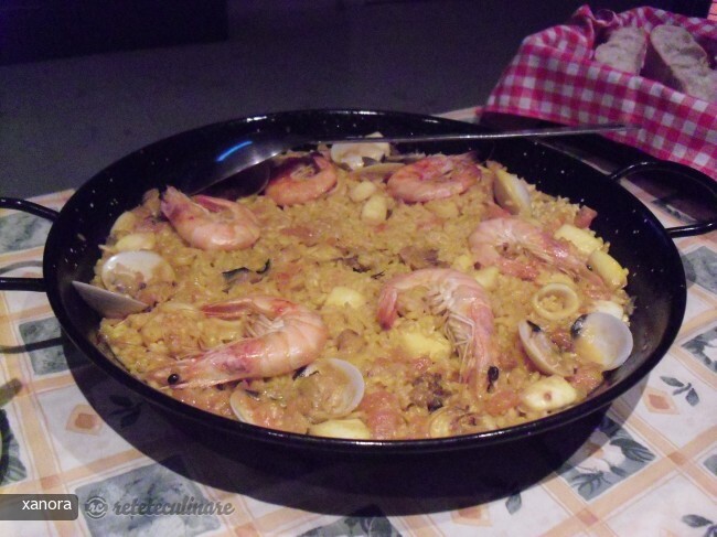 Imagine Reteta culinara Arroz A Banda-Tigaie de Orez | 2review.ro