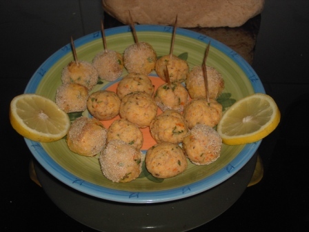 Imagine Reteta culinara Chiftele de peste | 2review.ro